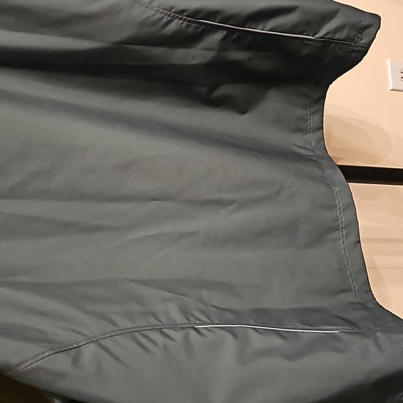 Cutter & Buck Men's CB Wind Rain WeatherTec Beacon Full Zip Jacket sz 5TG Coat - Picture 5 of 12